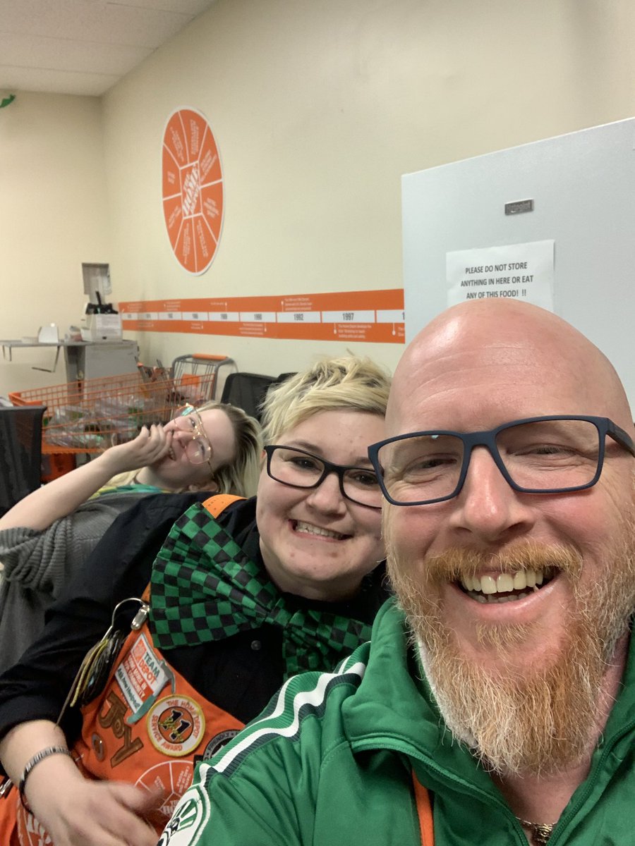 mcgarry_jr's tweet photo. Success sharing shenanigans #HD4132 @mcgarry_jr @Joy_Reed @MattStuffletHD @Stylist_4_You_ @diane_garvin @BRaab18 @ThomasJonesHD @OrangeLife4Me https://t.co/sw6Nuenebl