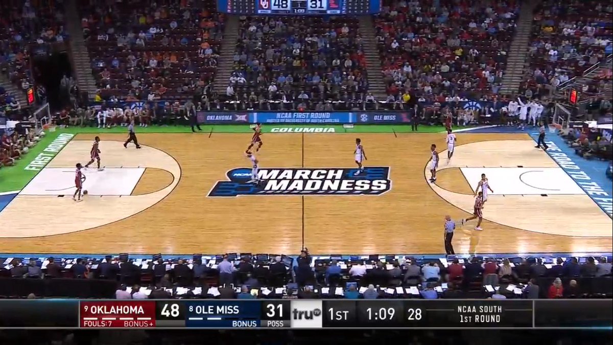 DanielFigueroaP's tweet image. @OU_MBBall vs @OleMissMBB #9vs8 #MarchMadness