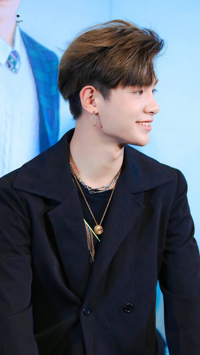 NINEPERCENTTH_'s tweet photo. 190322 JUSTIN💗 ขอsetสุดท้ายก่อนนอนน้า😴
#NEXTTOYOUinBangkok

Cr. JUPITER0219
#JustinHuang #黄明昊 https://t.co/Pln2JogmHu