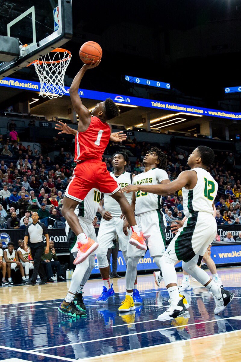 sgnimagery's tweet photo. Impressive Target Center performances on both ends of the court by Kamara. @LNHoopsOx #TOUGHandTOGETHER #sgnimagery #state4eight https://t.co/9C0gxbjK7Y