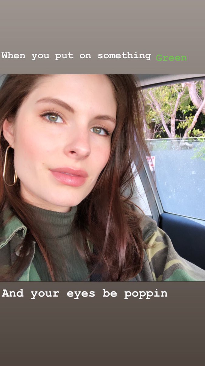 Olivia Applegate (@oliviapplegate) on Twitter photo 