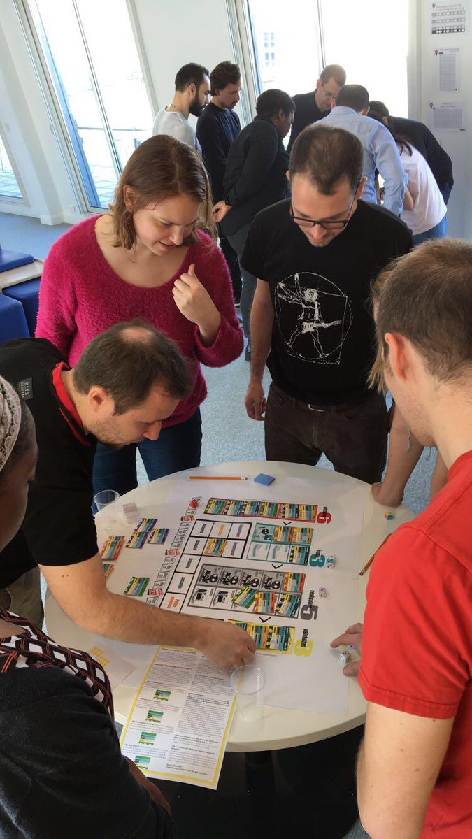 TalanRH's tweet photo. Quelques extraits de la journée "ruche" qui a rassemblé tout·e·s les collaborateur·trice·s de @TalanLabs 🐝 Au programme : formations technologiques, #hackathon et partages d'expériences. Une journée intense ! 😄
#TalanInside https://t.co/KXj7B9uxW9