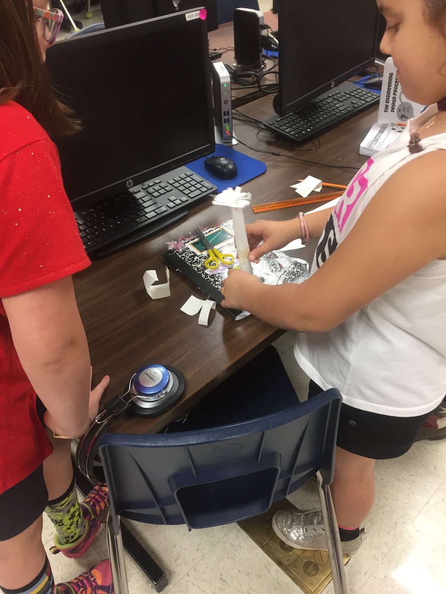 nancyholguin15's tweet photo. Future Engineers! Discovering their inner engineer using the Engineering Design Model.#nisdect #ectSTEM @WeGoPublic #ThisIsLSE #BetheWildCard https://t.co/IRBowmHp2d