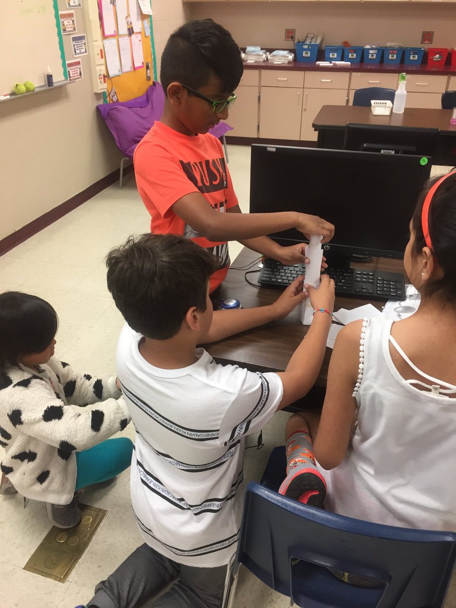 nancyholguin15's tweet photo. Future Engineers! Discovering their inner engineer using the Engineering Design Model.#nisdect #ectSTEM @WeGoPublic #ThisIsLSE #BetheWildCard https://t.co/IRBowmHp2d