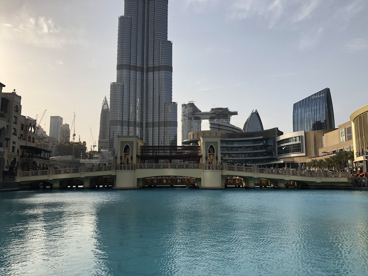 Michelle_Coops_'s tweet photo. Sightseeing day and a little shopping #dubailife https://t.co/btDOoAPgt1
