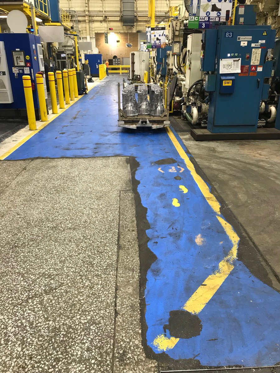 Check out DESCO'S latest with the quality before and after transformation. Nothing beats a revamped polished concrete floor!
#descofloorsystems #descofloors #polishedconcrete #E5 #element5 #welovefloors #construction #flooring #newflooring