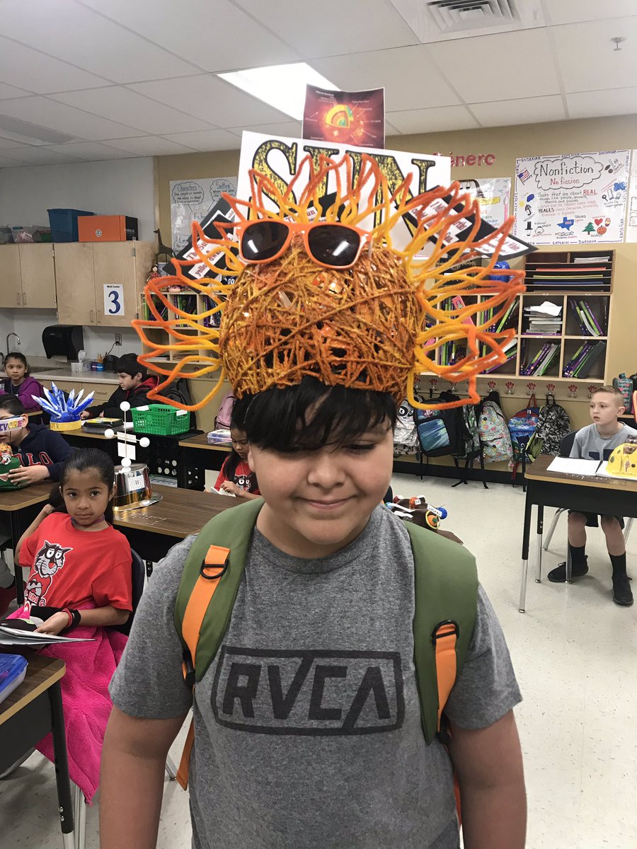 PatyGonzalez3rd's tweet photo. I am so AMAZED with the wonderful job our class has done with their Science Hats. They blew me away! #MoraLegacy https://t.co/Vr45f8O0SX