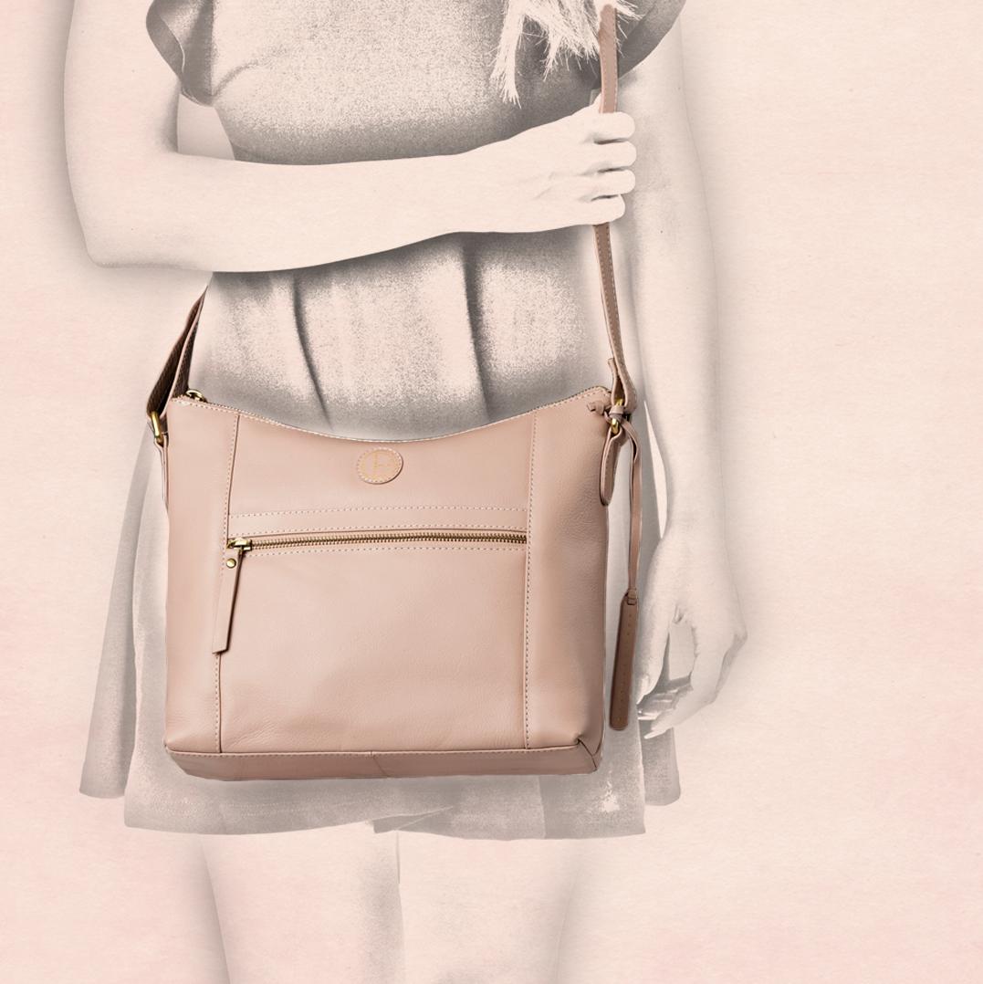 PureLuxuriesLdn's tweet image. Pink is the colour of love, tenderness and nurturing. For us, that spells "MUM". 

That's why the "Sequoia" Cross Body Bag in Blush Pink is the perfect Mother's Day Gift!   🎁💕
bit.ly/Sequoia-Blush
...
#MothersDayGift #SpringTrend