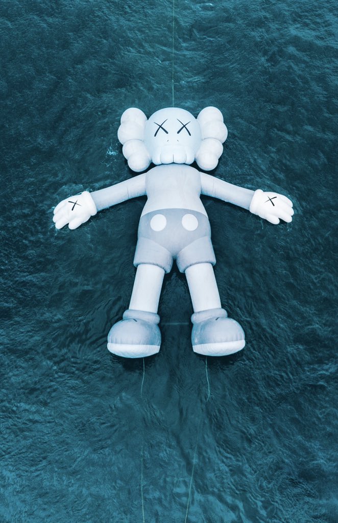 Kostennn's tweet image. KAWS Holiday Hong Kong