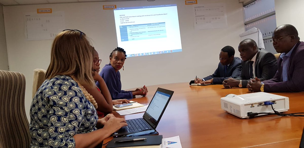 InfoKfcb's tweet photo. Media convergence as enabled by digitisation has tranformed ways of distributing and consuming content. This puts children at an all-time-high risk of exposure to inapproriate content.
#KFCBmeetsFPBinPretoria
@EzekielMutua @FPB_ZA @Consumers_Kenya @KibetBenard_ https://t.co/oCTr29Zh4r
