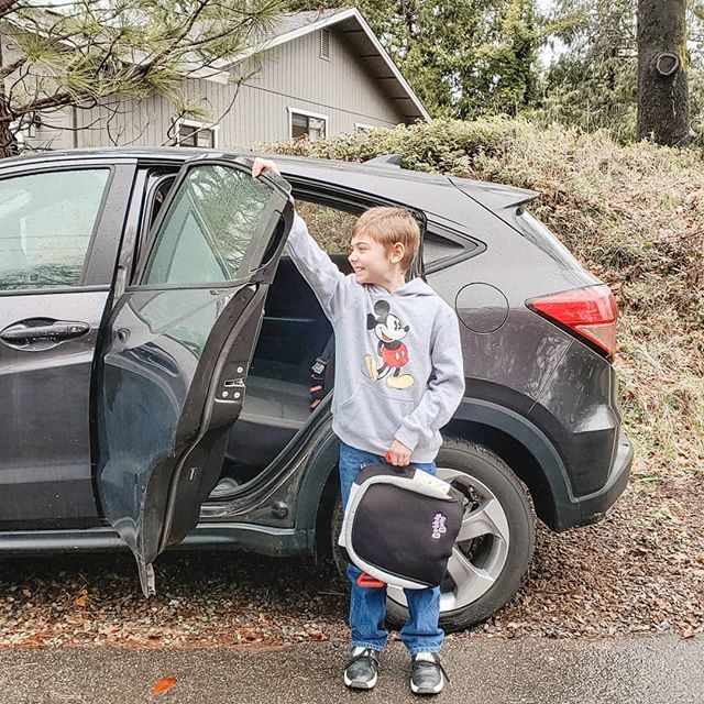 BubbleBumUSA's tweet photo. Our booster seats are so lightweight and compact that your kids can take them along wherever they go! ❤️

Thanks for the lovely snap @LittleDove_blog

#BubbleBum #TravelSmarter https://t.co/sMQksZtkFB
