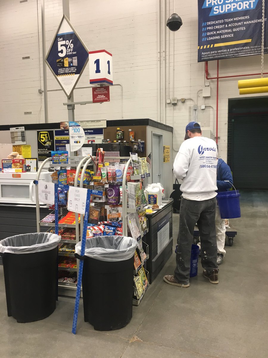 LIndaCopp6's tweet photo. We are ready for all you contractors out there here at the Chesterfield store! https://t.co/zriRRYsKW4