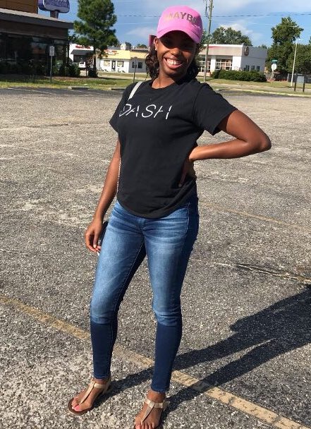 GladysJohnson03's tweet photo. Women’s History Month w/@WestoverHS Ladies of G.R.A.C.E. Meet Tia B. Senior, cheerleader 📣 , 🤺@aafencing, & Delta Gem 💎 @FortBraggDeltas @FAYTECHCC bound. Future fashion designer👗 that will have you red carpet ready! #GirlsRepresenting #AllAround #ClassandExcellence @shecamp7 https://t.co/YXe7iNo6ta