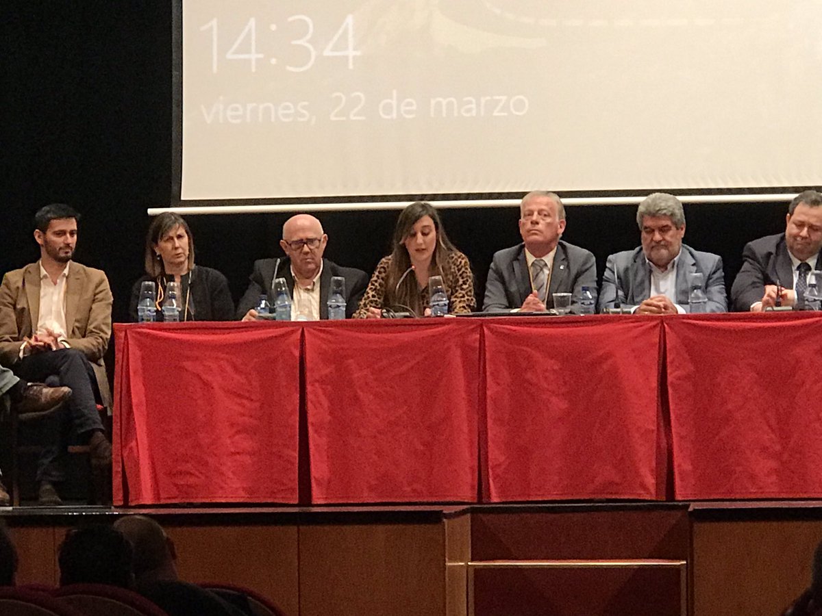 CiudadRodrigoCs's tweet photo. 🍊@sorymangas “el comercio local vive de los vecinos, pero tb vive de las personas que acuden a visitar nuestro turístico municipio, es por ello que se está promocionando #CiudadRodrigo como conjunto histórico-artístico”

#Cocahi
#CiudadRodrigo https://t.co/IonycX50EG