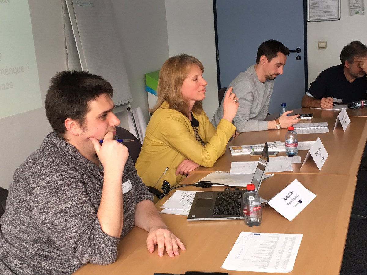 acorban's tweet photo. Comment intervenir sur les FN avec mon groupe ? #eventlabBBICO #EUmediaLiteracyWeek  avec @martinculot @CSEMedias @mathieupierloot https://t.co/wa3rCs5WQ9