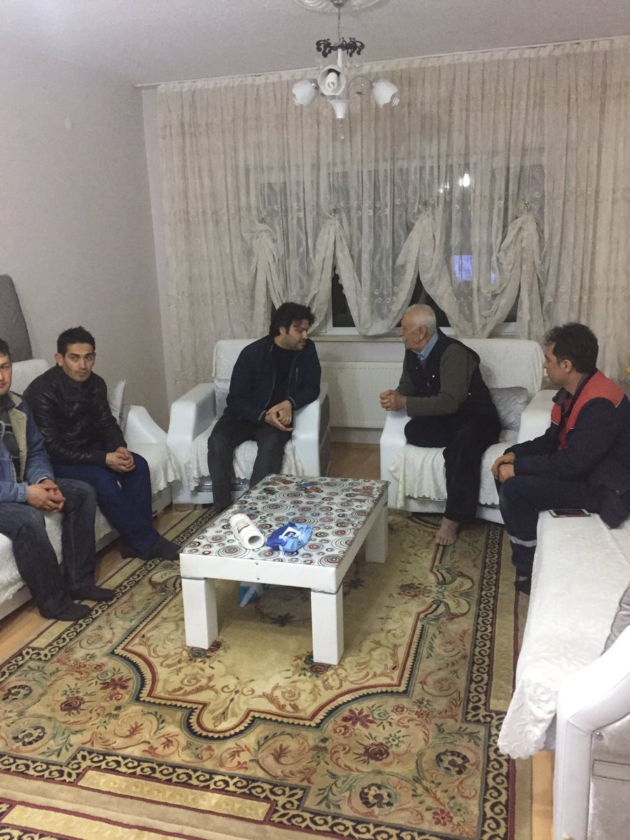 ad_toki's tweet photo. Yaşlılar haftası münasebetiyle, sitemizde bulunan yaşlı sakinlerimizi ziyaret edip, hasbihalde bulunduk. Hayır dualarını talep ettik. Bizden istek ve arzularını dinledik.@EmlakYonetim @HasanDurhat @Emlakisletmeler https://t.co/E9WmViaHCU