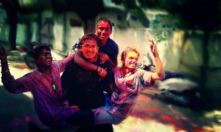 Rahulrahs's tweet photo. @HPCL #HPCLVouchers #MyHoliMemory #Contest
Here is my favorite memories with my friends during Holi we went on celebrating whole day by throwing colors on each taking snaps and dancing like no one seeing we enjoyed thoroughly and whole heartedly thanks team for this contes https://t.co/rWinDyrbct
