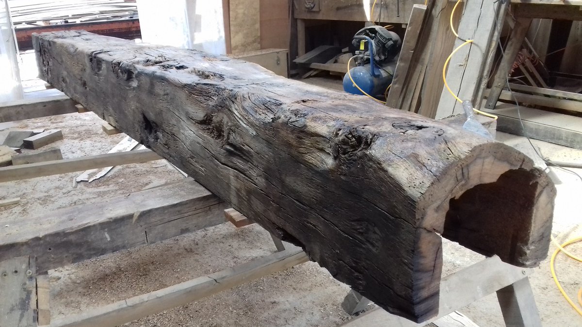 Tradoak's tweet photo. Hollowed #oak beams are a fantastic way to cover unsightly structural beams and are lighter than solid beams. Find out more in our latest blog: https://t.co/XE7QyKH4vJ #interiordesign #construction https://t.co/gMcoB1HZe0