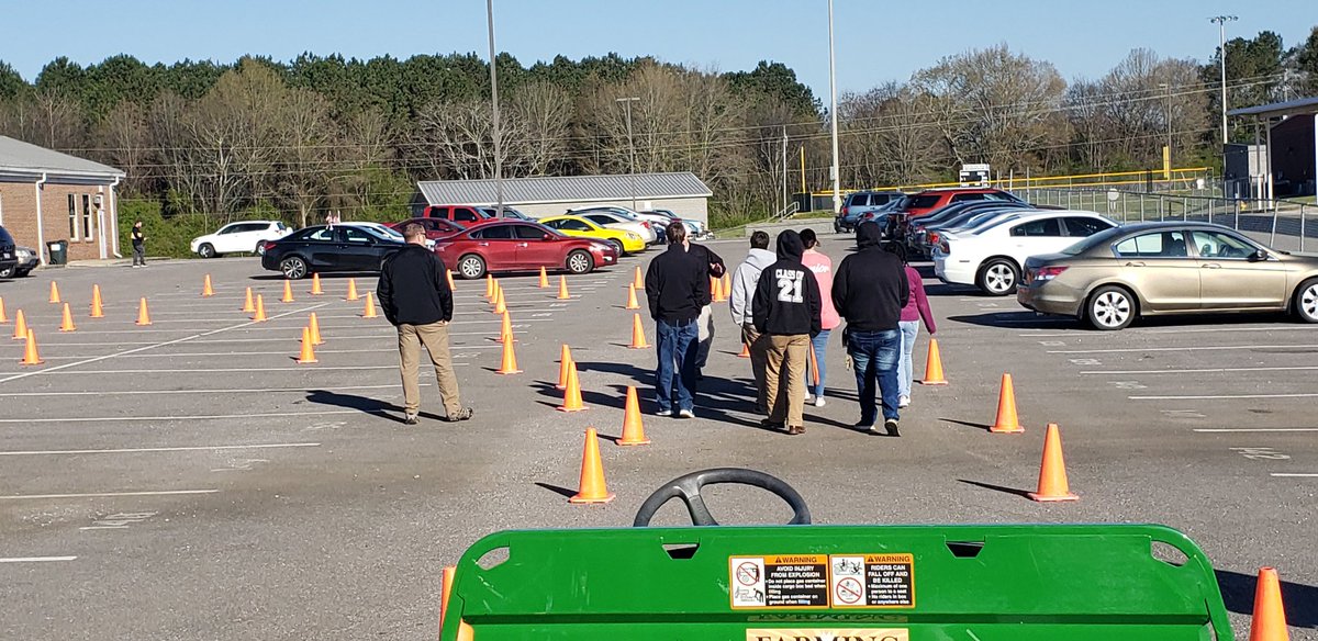 agteacher002's tweet photo. LHS AG students are participating in the Fatal Vision program today to learn the hazards of driving under the influence. FFA Officers planned this as part of our Program of Activities for Safety this year. @ffa_lincoln @kknight @AlfaFarmers @DailyHome @TCBOE @lincolnhs https://t.co/qhocblRtot