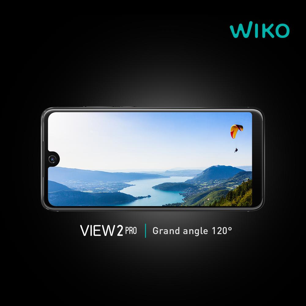 WikoMobile's tweet photo. L'objectif grand angle 120° du #WikoView2Pro permet des photos panoramiques sans effort et des photos de groupe spontanées. ✌️ 
En savoir plus ➡️ https://t.co/DYErEDV1mk https://t.co/r1dyaJHd7O