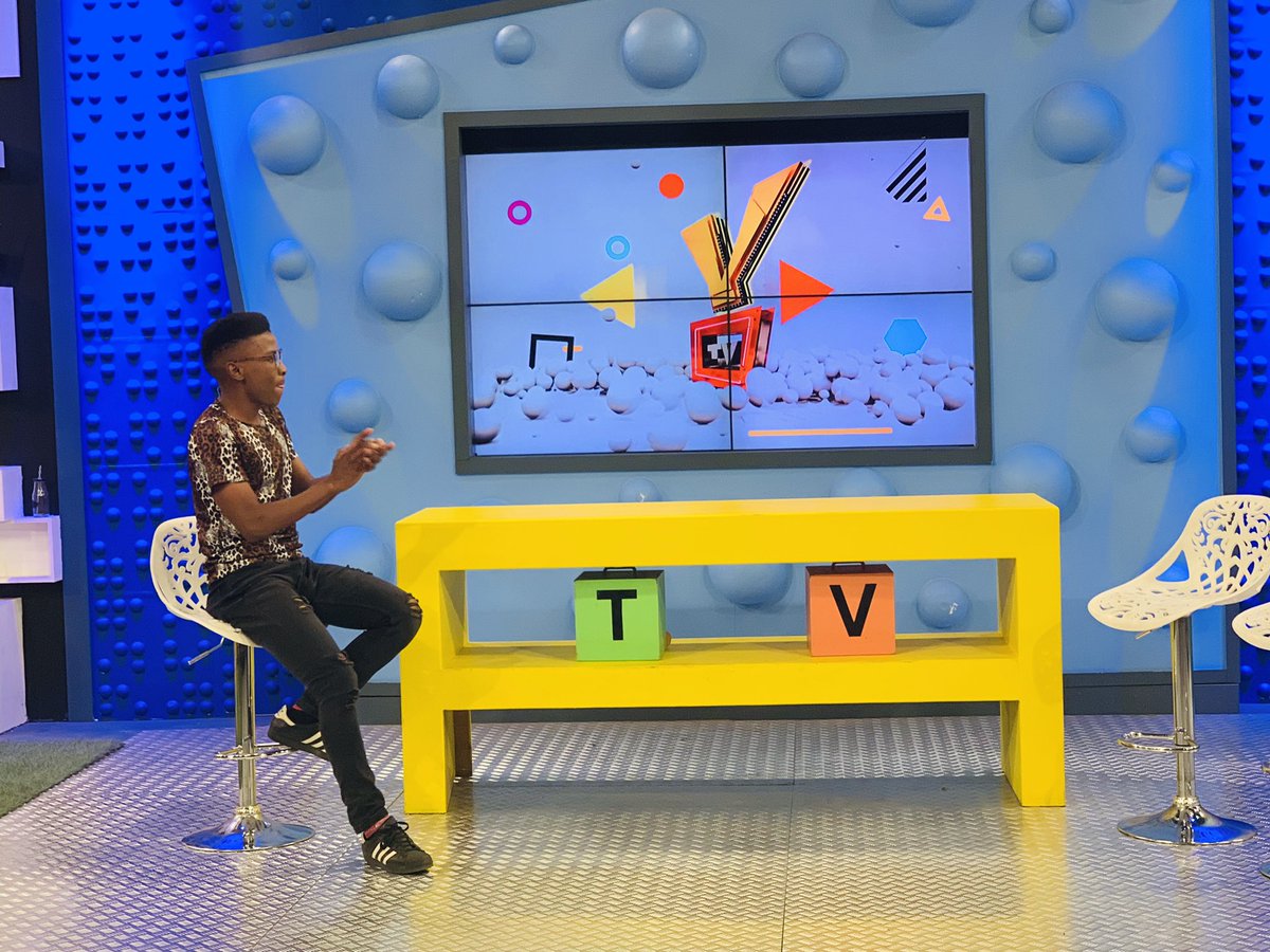 YotvLive's tweet photo. Your Friday has officially been unlocked! @7AfricaOfentse saucing with hip hop duo @B3nchMarQ💧 #YoParty https://t.co/umQb0qDs5z