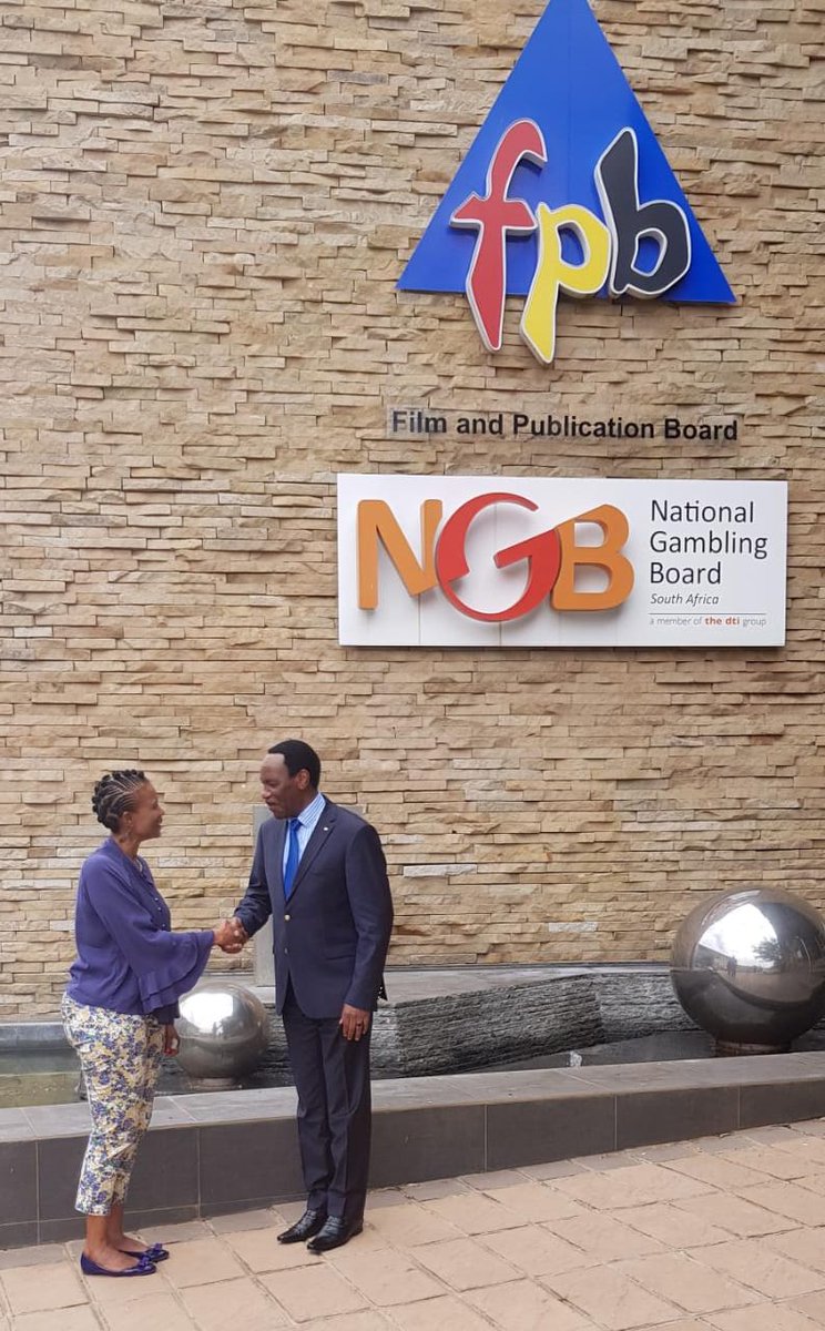 InfoKfcb's tweet photo. #KFCBmeetsFPBinPretoria
The rapid pace of technological advances calls for harnessed efforts in content regulation. To leave KFCB and @FPB_ZA in regulatory solitude is to abdicate the role of the citizenry in protecting children.
@Consumers_Kenya @CofekRebranded @KibetBenard_ https://t.co/SXVr7ltuvg