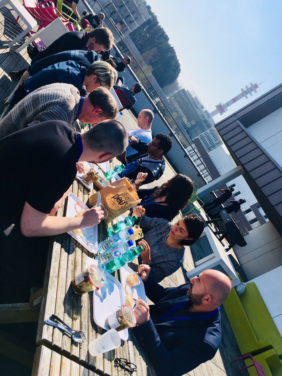 a_queffelec's tweet photo. Bienvenue à nos nouveaux FUNgenieurs sous un magnifique ciel bleu 😎 ☀️ @sii_ouest #repasdesnouveaux #convivialite #integration https://t.co/tkRKw2ZttU