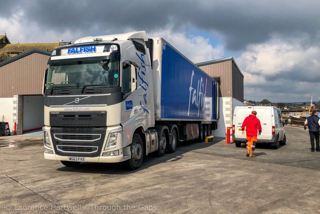ThroughTheGaps's tweet image. FalFish get to christen the new secure loading bay signalling completion of the final stages of the market refurbishment by @ProjectLink_WsM