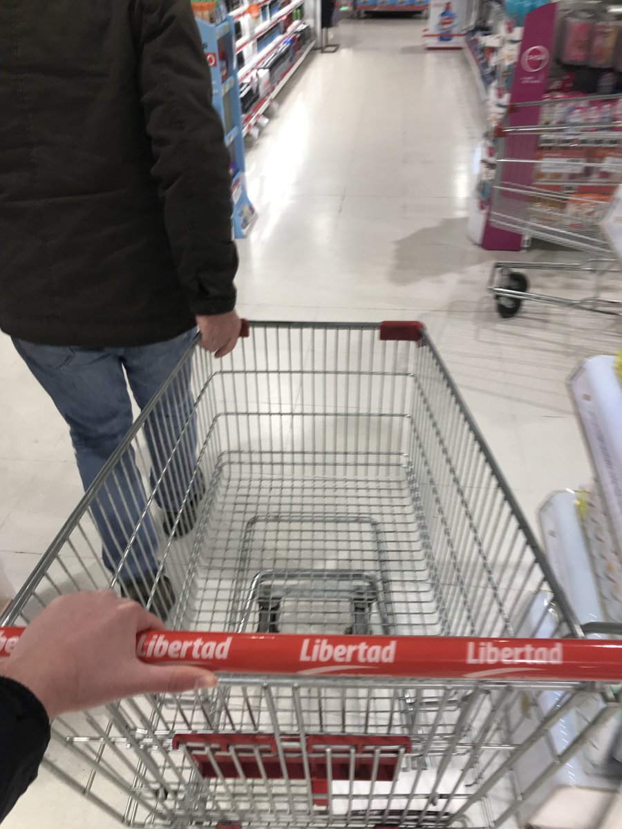 DETESTO QUE HAGAN ESTO SACA LA MANO DE AHÍ CARAJO