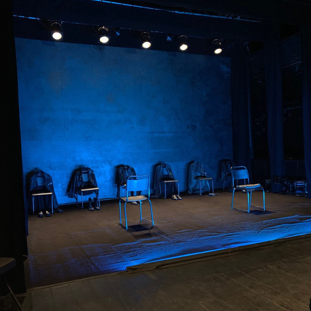 reelwordsedit's tweet photo. Hearing and #Deaf friends, if at all possible do not miss #CryingHands: Deaf People in Hitler's Germany at @beyondwallsTPM Toronto. Performed in ASL, with an excellent voice actor for the hearing audience, it's an extremely affecting, important story. I can't say enough about... https://t.co/usVrRIcUHt