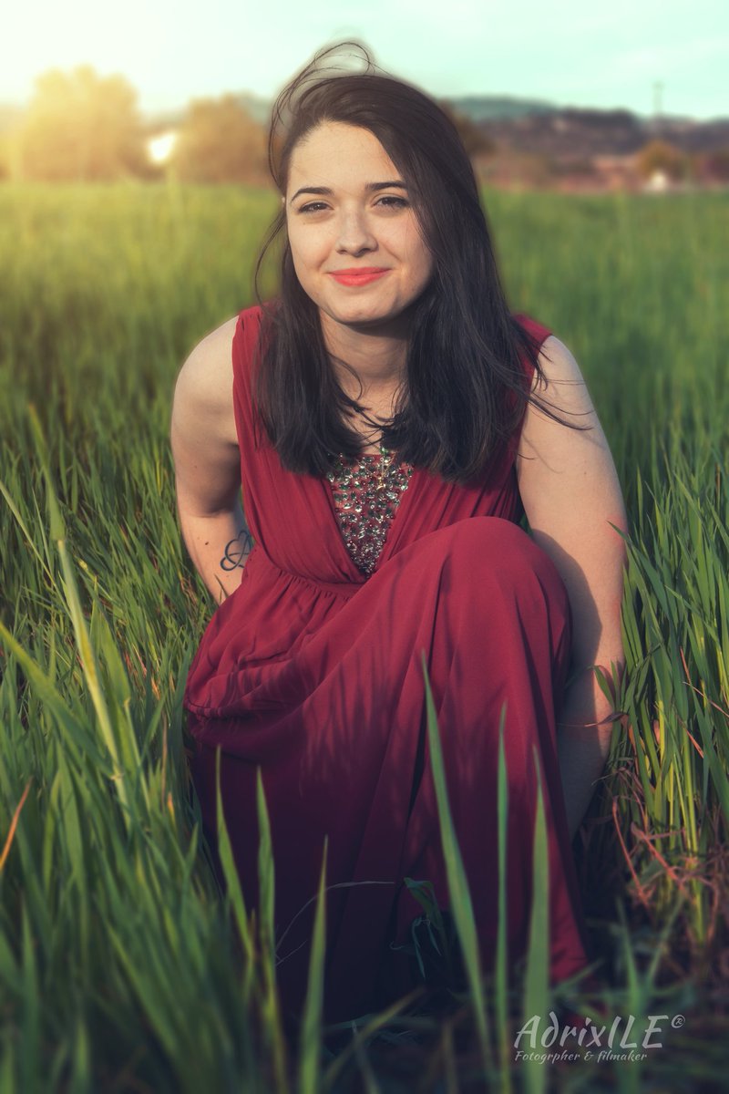 AdrixILE's tweet image. Esas miradas que hacen sonreír a cualquiera, perdida en la hierba alta🌿🌿🌿 y verde, en el campo, foto 📷 foto 📷 foto 📷

👉 imstagram.com/adrixile 👈

Modelo💃💃💃 @loreferbui

#foto #fotografia #javea #jávea #xabia #xàbia #modelo #followforfollowback #follow4followback