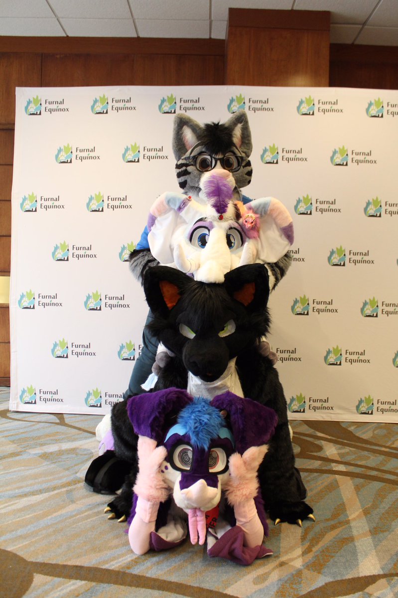 Elephabulous's tweet photo. ELK FAM BEST FAM 💪❤️            It was so nice seeing you all again ahhh, can’t wait for next year already!!!                                   #FE2019 #fursuitfriday                                       ✂️: @elk_craft                                    📷: @FeyWindwalker https://t.co/Nc6WBxzPux
