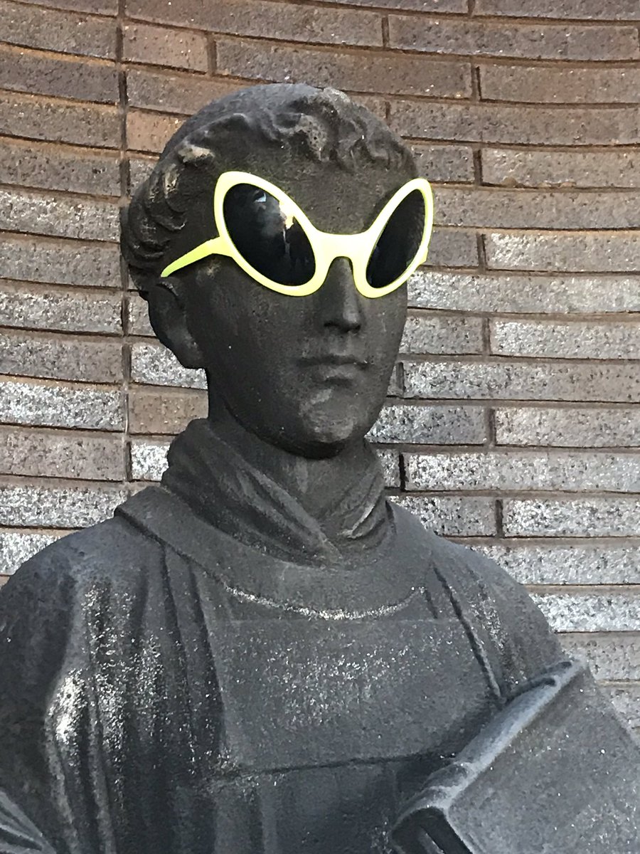 Julius Caesar before being assassinated #EPAPUSH