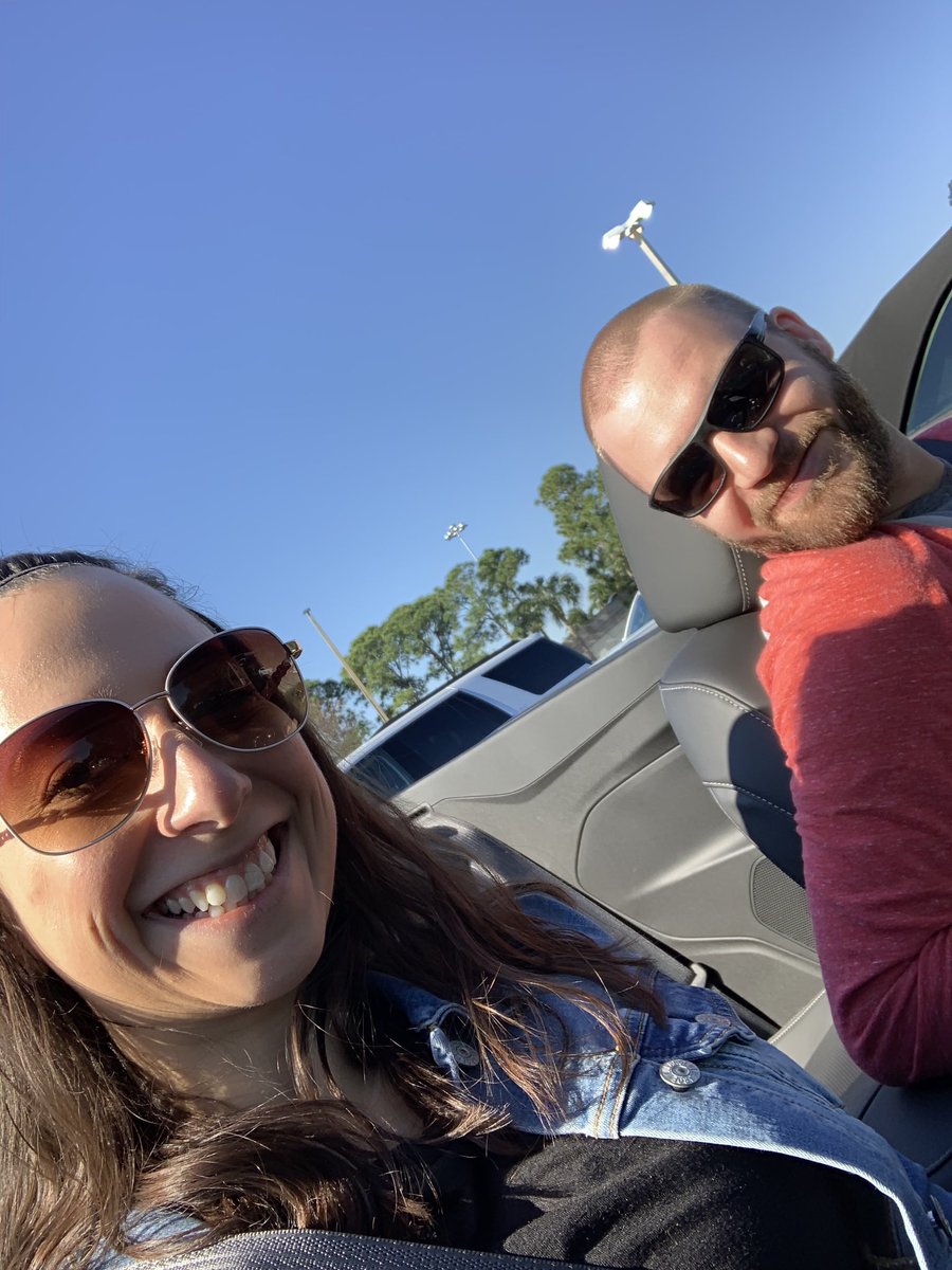 JLX0X's tweet image. If you need us, we’ll be rocking this Red Camaro SS with the top down listening to @sxmthehighway ☀️ #freeupgrade #luxuryconvertible