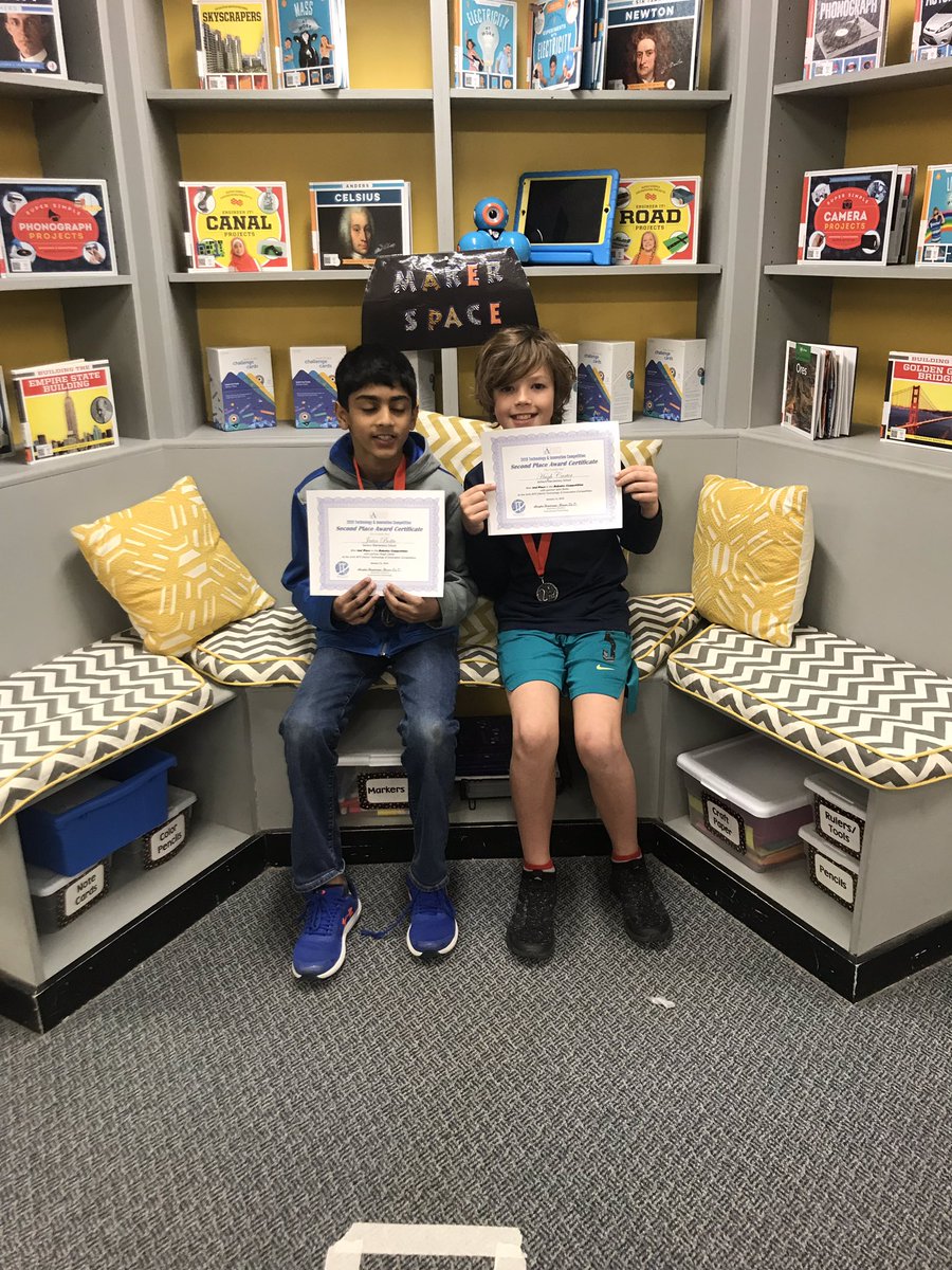 edtech_lynn's tweet photo. What is #APSTIC2019 with #Robotics? These @WTJPrincipal 👨🏽🎓👨🏾🎓won 2nd🏅 Jatin Bottu & Hugh Carter Congrats!🎉 Thanks @classlink for sponsoring https://t.co/xy0sp9Yqok
