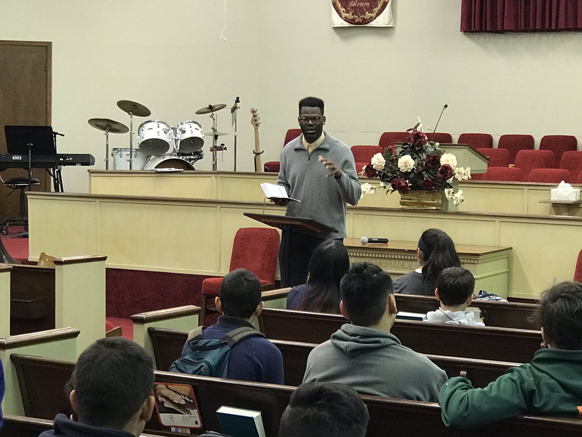 BigCountryFCA's tweet photo. Thanks Travis Craver for coming to Craig FCA! Great morning full of scripture, fellowship, donuts, & prizes! God bless these coaches & students! #craigcolts #bigcountryfca @Craig_girls_ath @BoysAthColts @HSUTX https://t.co/IC83R3BnpS