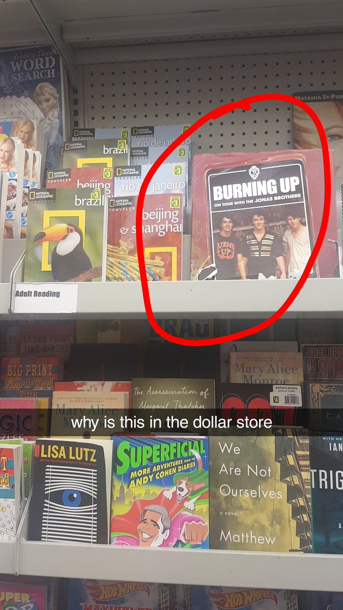 AmyJ_17's tweet photo. I was in my local dollar store and this is what I see @jonasbrothers https://t.co/6HlJKliw24
