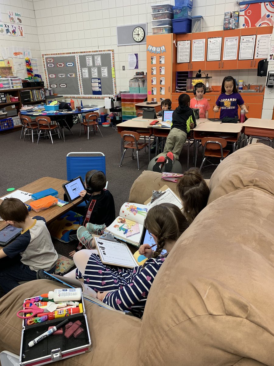 Cassandra Raymond tweet media