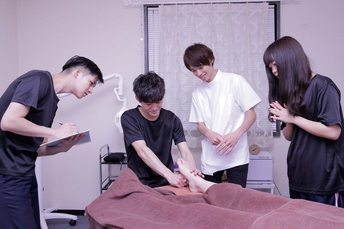 royalgardenspaa's tweet photo. ロイヤルガーデンスパのスクールの特徴は、

平均的に2ヶ月弱で技術を取得。

少人数制でじっくり学べる。

ディプロマ発行。

集客の仕方、広告の仕方、ホームページの作り方を教えたりなどのアフターケア、個人ブランディングも行う。

初期費用ゼロから始めれる独立方法も教えてます🙌🏻 https://t.co/aiQ5CZBCob