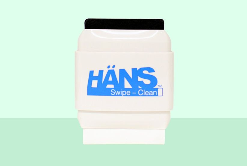 Dirty screens are a thing of the past thanks to <a href="/HANS_swipe/">HÄNS</a>!

"This all-in-one cleaning device is easy to carry in any bag... and is safe for use on multiple devices, including your phone, laptop, and tablet." via <a href="/RealSimple/">Real Simple</a> 

buff.ly/2uhWLJI