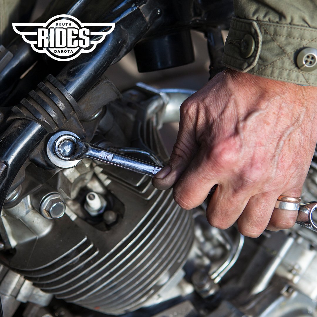 DriveSafeSD's tweet photo. Does this nice weather give you the itch to hit the open road? Make sure your bike is as ready as you are with these seven tips. https://t.co/BQBex3IqDL #SDRides #MotorcycleSafety https://t.co/lWC0vsJFys