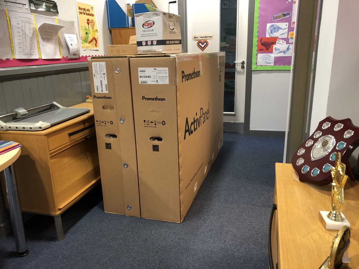 FriendsofLPPS's tweet photo. More smartboards arrived today! 😁👏😲 https://t.co/E7YSwQ7ZqG