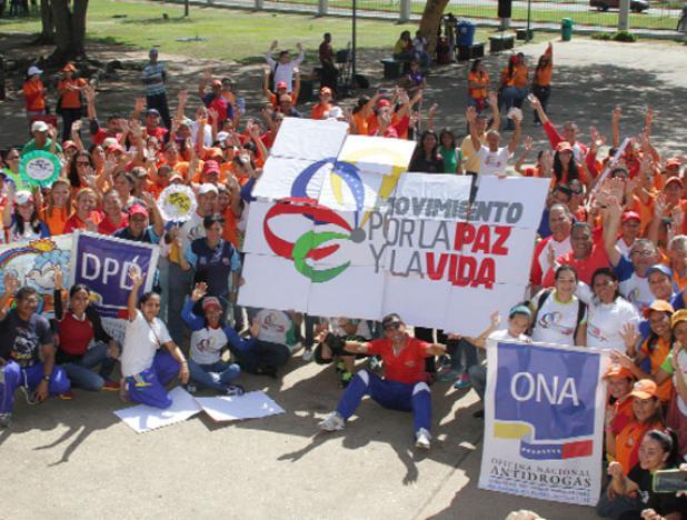 JosePalomoMunoz's tweet photo. #22Mar |📣¡LA ETIQUETA DEL DÍA! ⏩#6AñosPorLaPazYLaVida

El Movimiento por la Paz y la Vida, cumple 6 años fortaleciendo los valores y principios Revolucionarios en jóvenes mediante actividades deportivas, culturales y educativas, para insertarlos en la vida productiva del país. https://t.co/nYZ7FU12Er