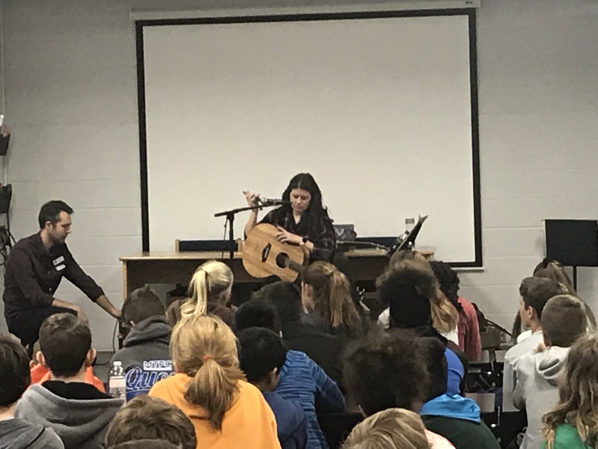 TWHunterMiddle's tweet photo. Special guest alert: the Country Music Hall of Fame singers/songwriters put TWH students’ songs to music!! 💥 #gobucs https://t.co/FHC2PcFlkI