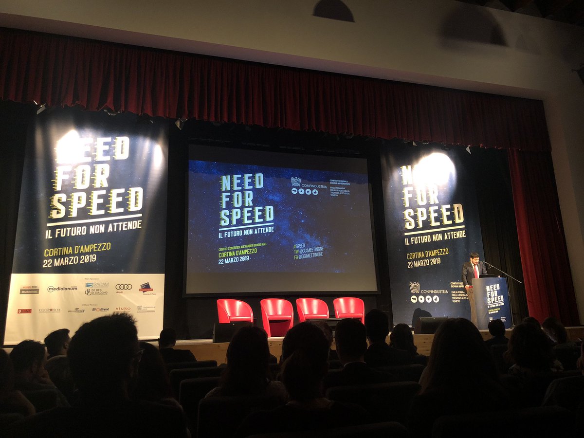 AlicePretto's tweet photo. @GgiMeetingNE Si inizia!! #Speed https://t.co/AlQpNzj2W8