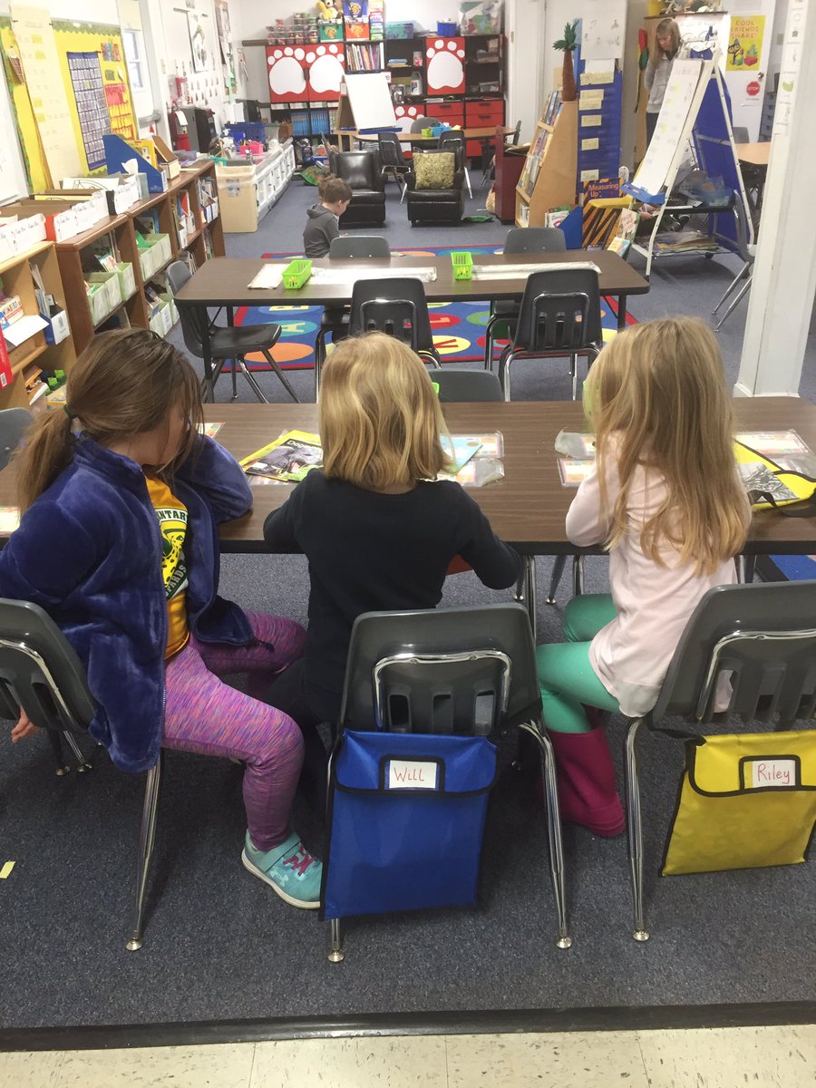 LIN_Library's tweet photo. Got to spend some time with Kindergarten today-seriously impressed with their reading stamina! #literacy #TimeSpentReading https://t.co/BNMAStNrl9