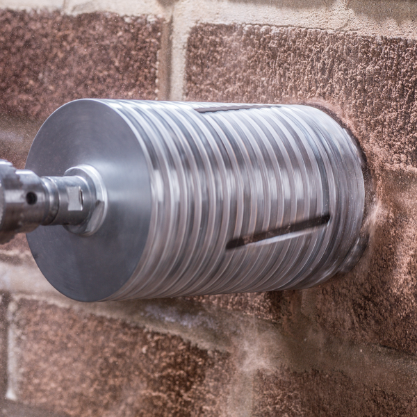 Duro_UK's tweet photo. A range of laser welded Standard-line, dry core drills for use on 800 watt and above machines without impact. Slots in the side of the barrel clear debris in use.

https://t.co/PimsAJEhCR

#DUROUK https://t.co/kFBpBI0tcH