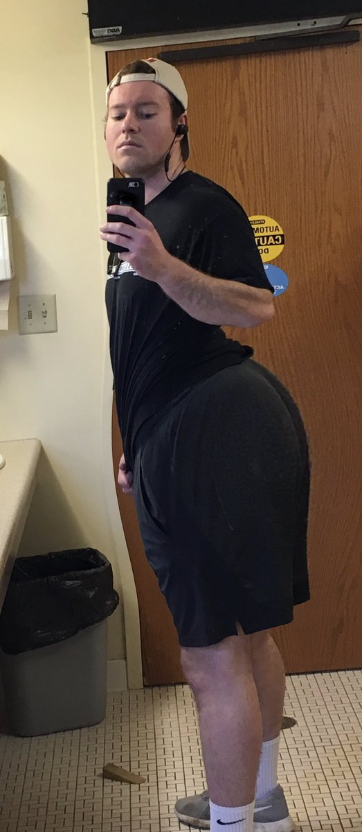 goodtakesLLC's tweet photo. Been at the gym getting  
🅳 🆄  🅼  🅼 🆈    🆃 🅷  🅸 🅲   🅲 https://t.co/f0GdYBeEZL