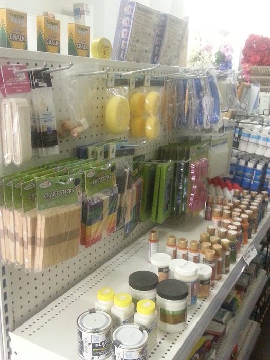 ArtistLinke's tweet image. Stock up on your art supplies at Linke's Local Arts, from paints to pencils and more..... New Spring stock will be arriving in the weeks ahead, stop in and check it out.#linkeslocalarts#newartstock#artsupplies#acrylicpaints#localartsupplies#drawingpencils