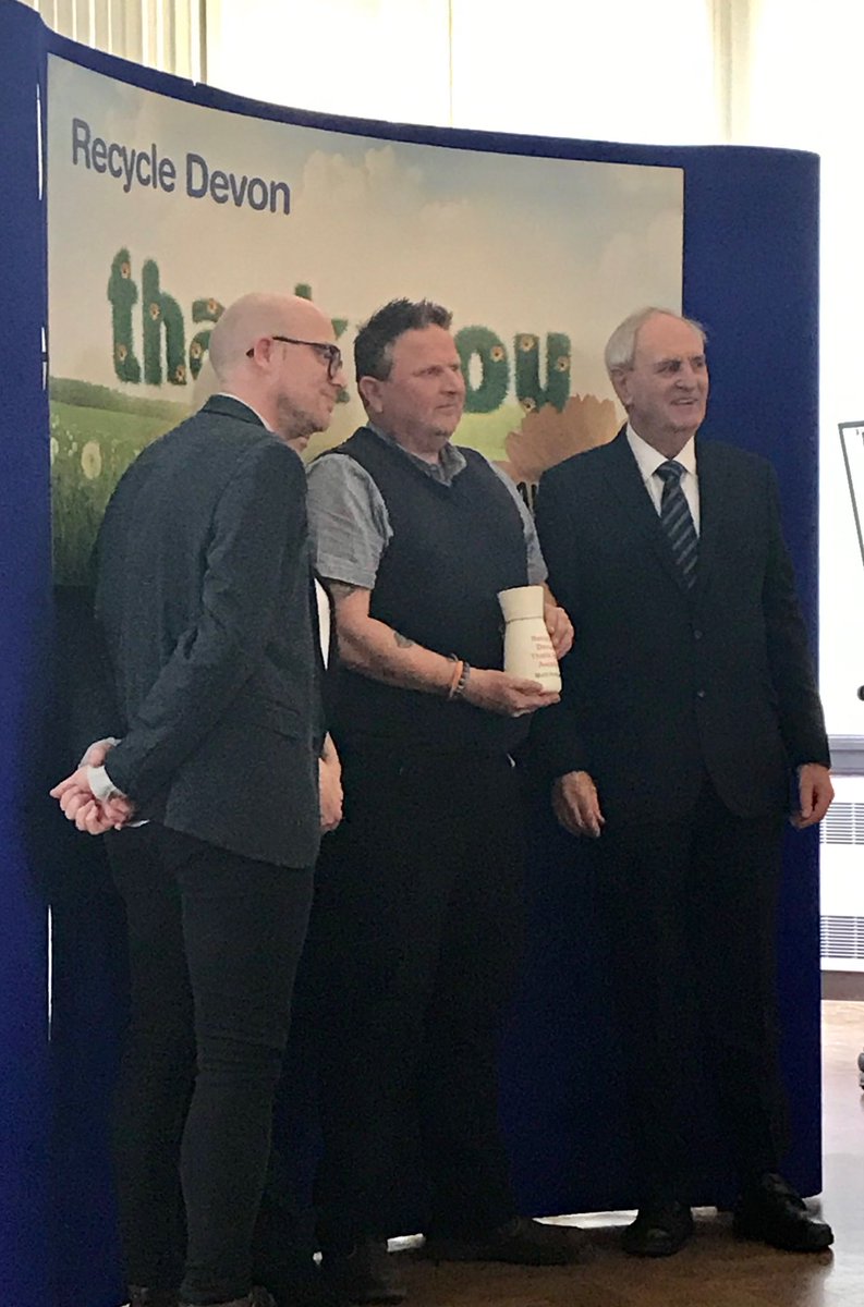 CllrAndreaDavis's tweet image. Congratulations ⁦@matt_hulland⁩ #Devons recycling hero ⁦@RecycleDevon⁩